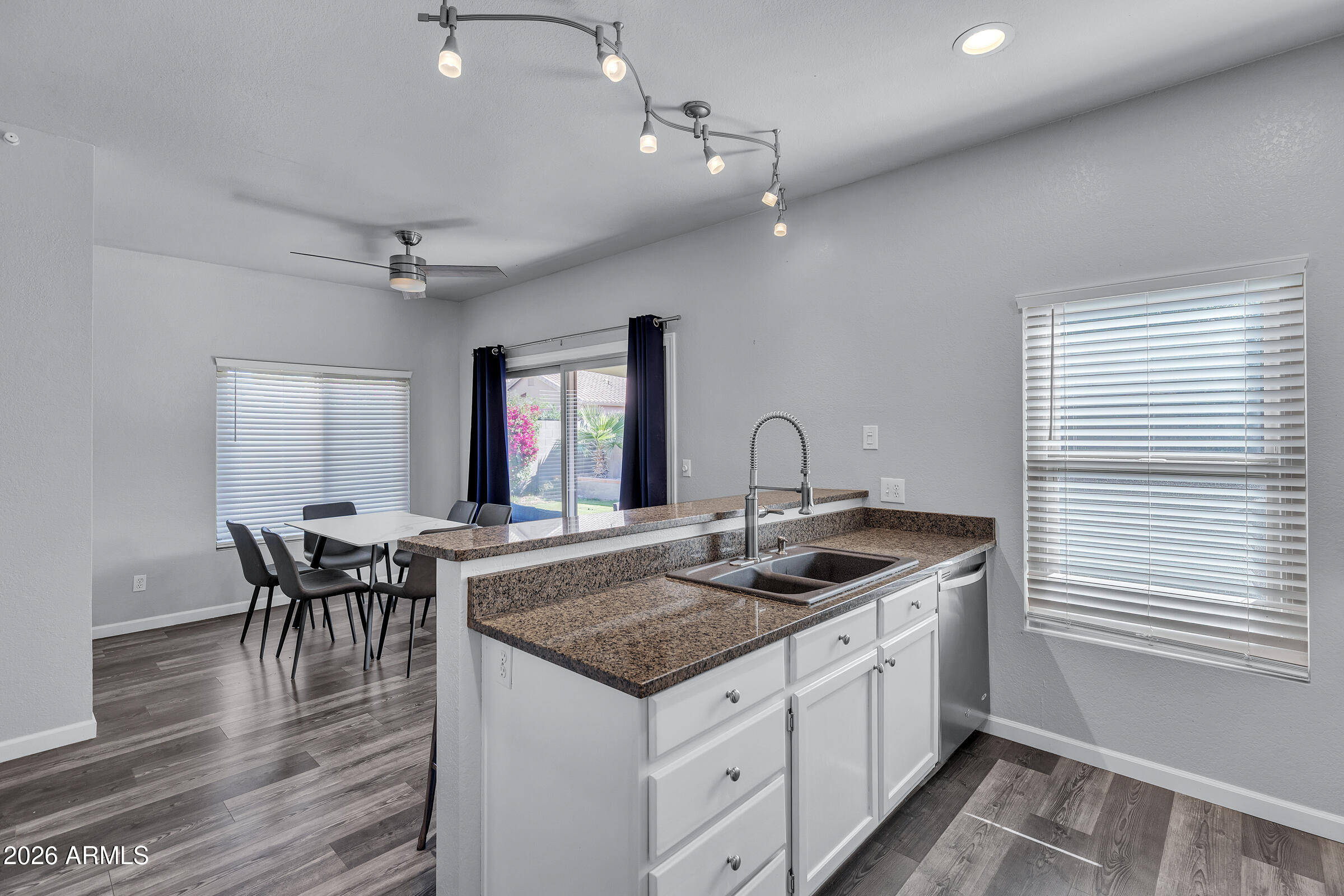 14427 South 43rd Place Phoenix, AZ 85044 - Photo 18 of 53 14427 S 43rd Pl-15