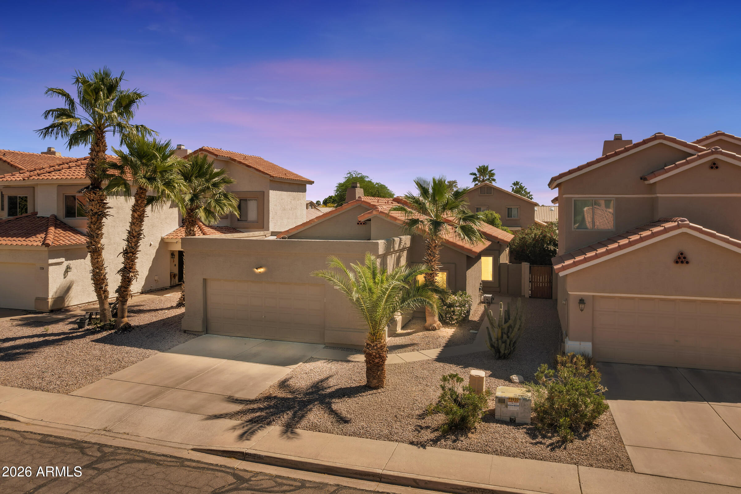 14427 South 43rd Place Phoenix, AZ 85044 - Photo 3 of 53 14427 S 43rd Pl-51