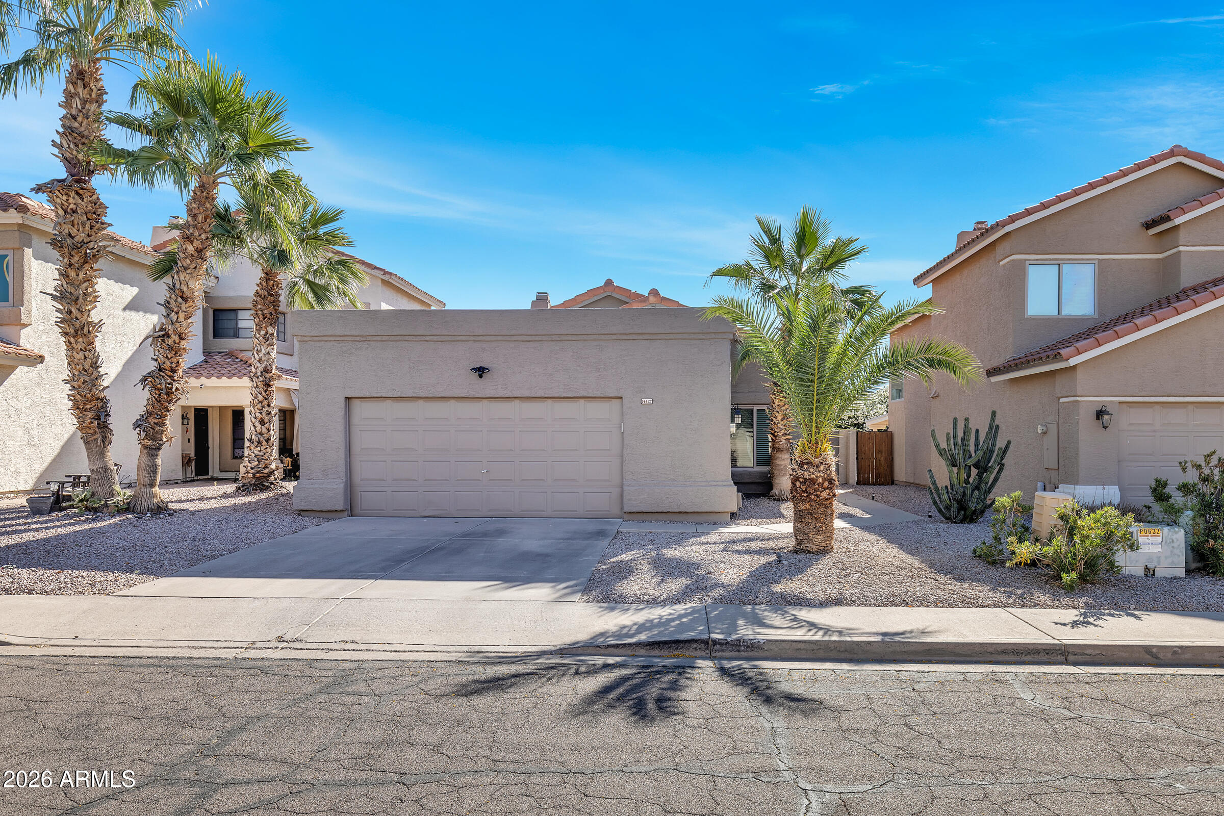 14427 South 43rd Place Phoenix, AZ 85044 - Photo 5 of 53 14427 S 43rd Pl-1
