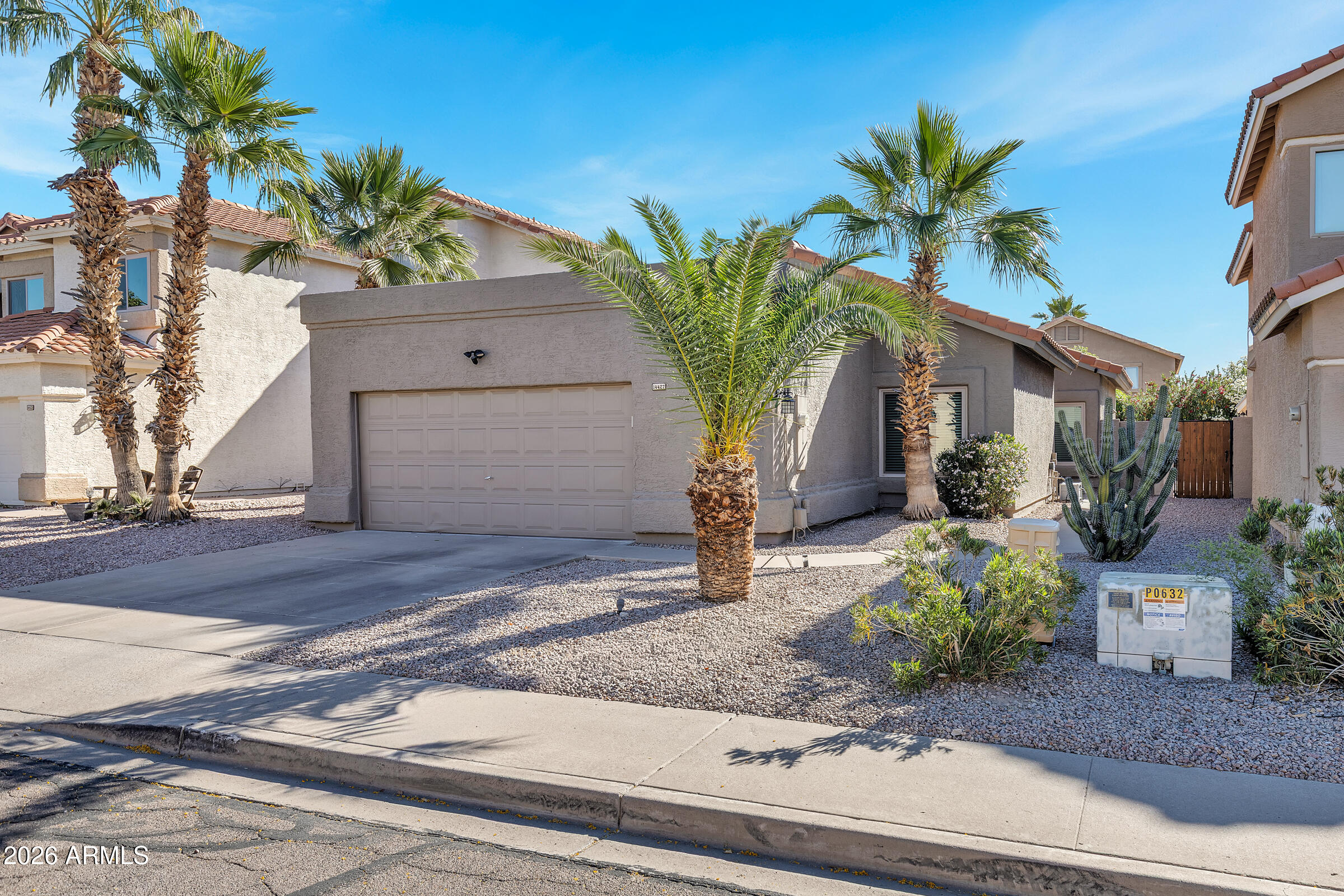 14427 South 43rd Place Phoenix, AZ 85044 - Photo 6 of 53 14427 S 43rd Pl-2