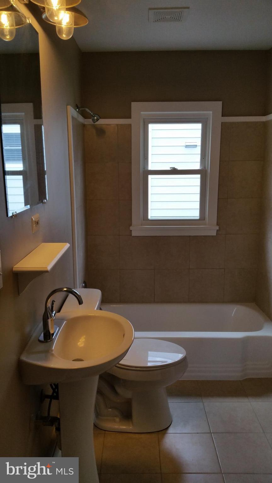 219 Arundel Road Pasadena, MD 21122 - Photo 13 of 26 Bath