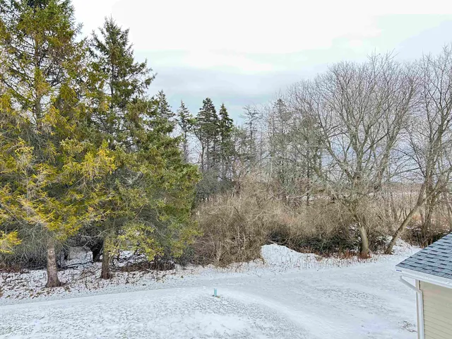 $279,900 | N8188 County Road M, Algoma, WI 54201