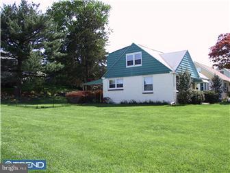 201 Rolling Road Broomall, PA 19008 - Photo 9 of 12