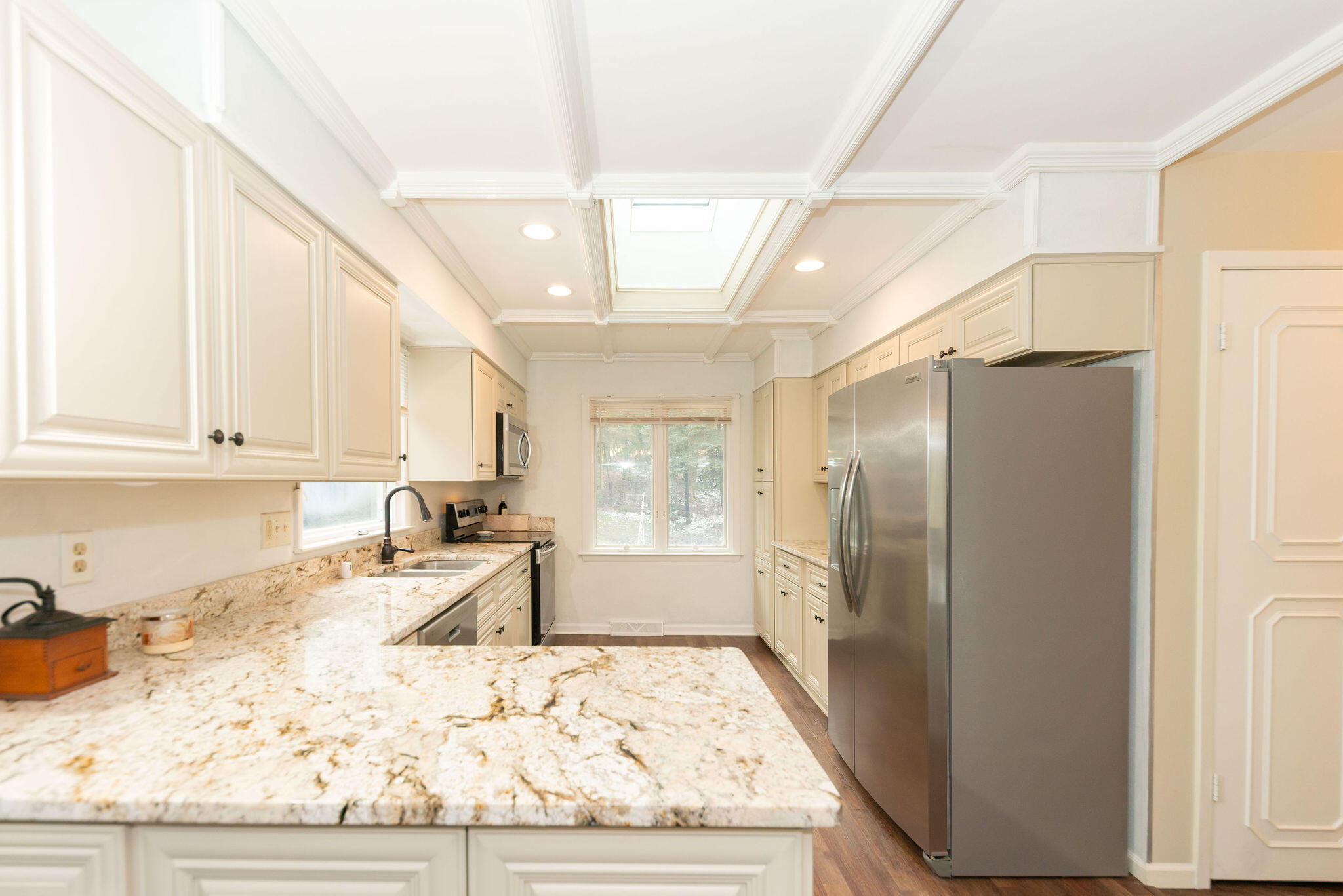 N11W31386 Fairfield Way Delafield, WI 53018 - Photo 13 of 71 CathyN11W31386FairfieldWay-50