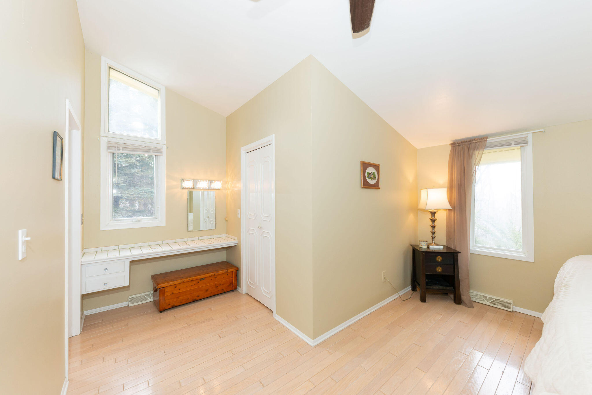 N11W31386 Fairfield Way Delafield, WI 53018 - Photo 24 of 71 Really large primary bedroom with access to bathroom. Lots of natural light