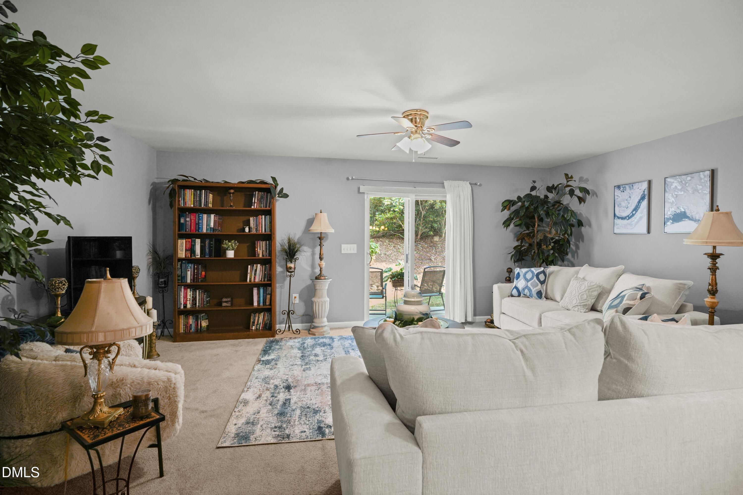8520 Quarton Drive Raleigh, NC 27616 - Photo 17 of 28 Living Room