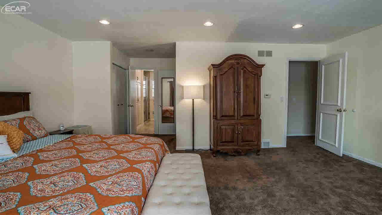 5341 Peppermill Road Grand Blanc, MI 48439 - Photo 25 of 41 21410599-24.JPG