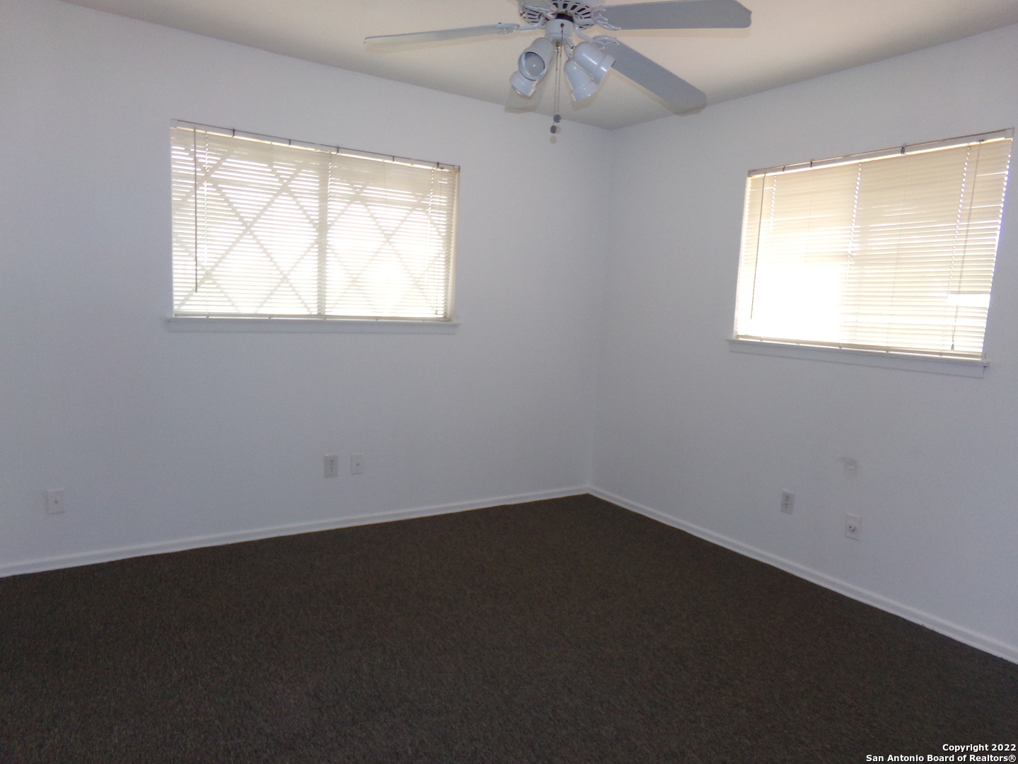 5975 Babcock Road San Antonio, TX 78240 - Photo 26 of 29 an empty room with a window