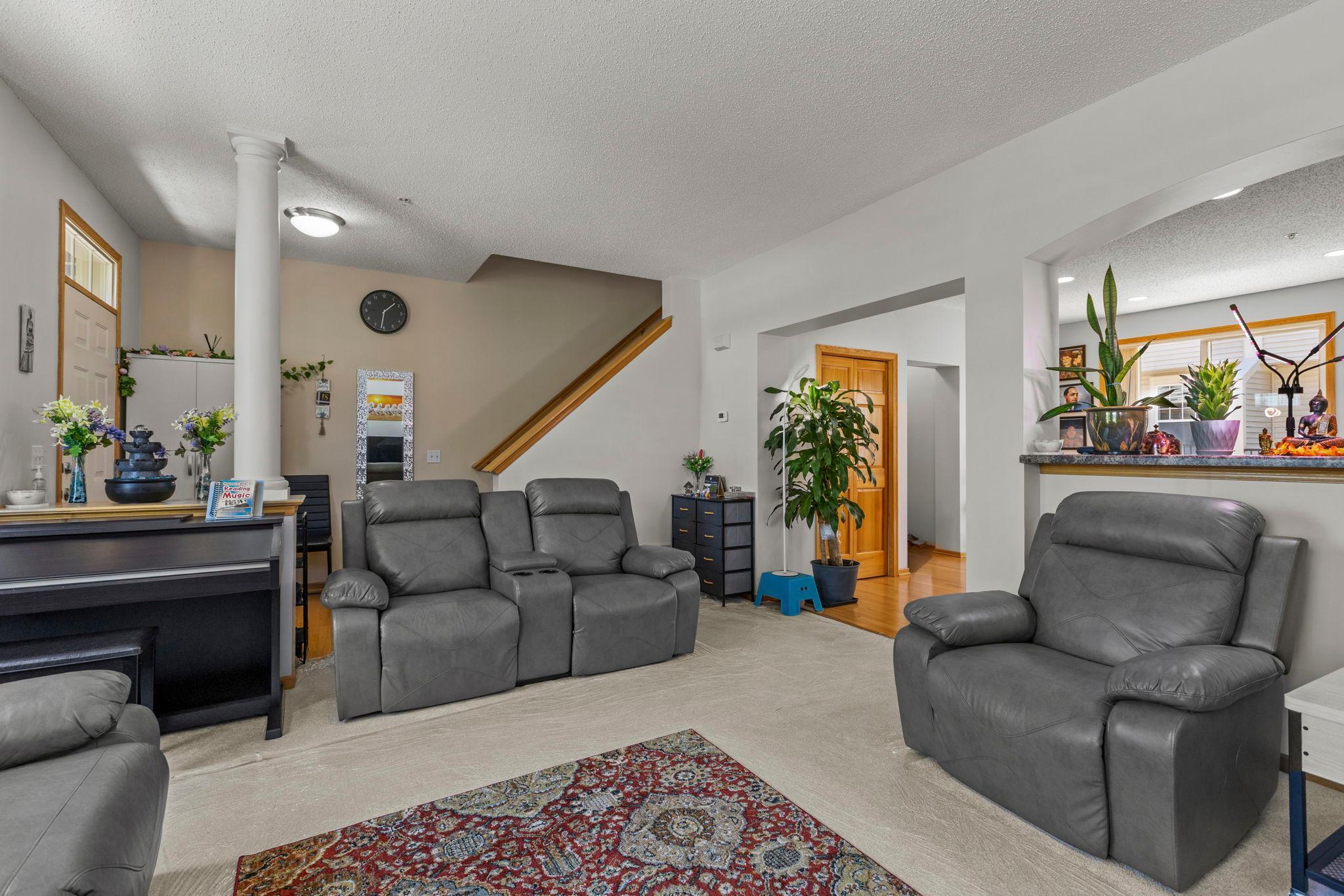 8334 Labont Way, Unit 45 Eden Prairie, MN 55344 - Photo 4 of 24
