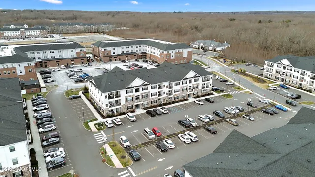 $2,950 | 827 Stiller Lane, Unit 827, Monroe Township, NJ 08831