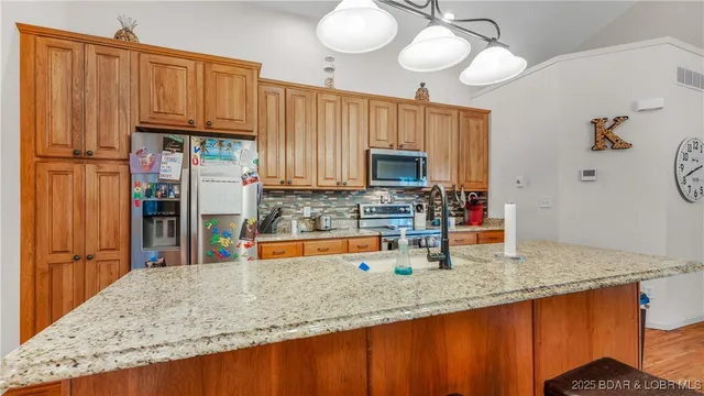 $499,999 | 602 Weiskopf Way, Camdenton, MO 65020