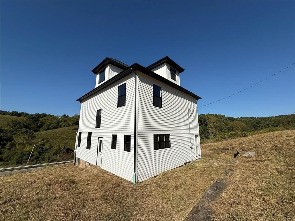 1182 Mount Morris Road Waynesburg, PA 15370 - Photo 11 of 29 Gallery Image 11
