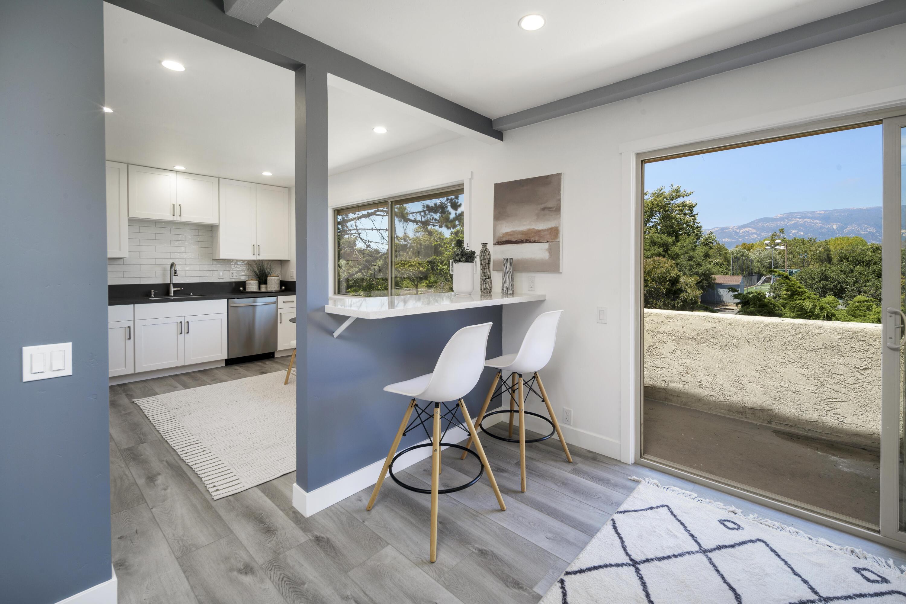 452 Linfield Place, Unit J Goleta, CA 93117 - Photo 4 of 15 452LinfieldPlaceUnitJ07