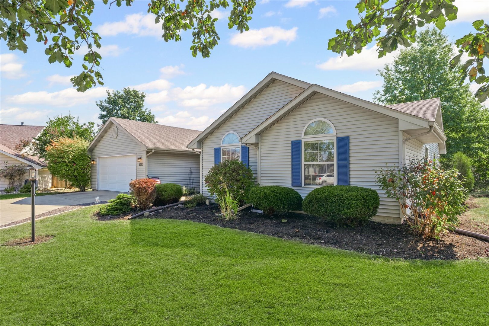 3601 Brook Ridge Circle Champaign, IL 61822 - Photo 3 of 34 Gallery Image 3