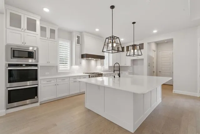 $5,450 | 2205 Sandrellan Street, Fort Worth, TX 76008