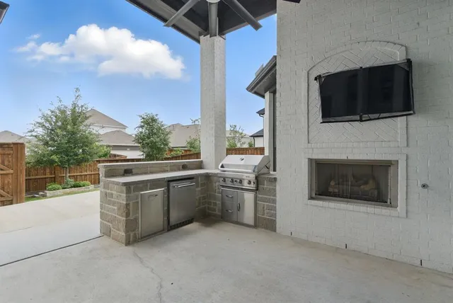 $5,450 | 2205 Sandrellan Street, Fort Worth, TX 76008