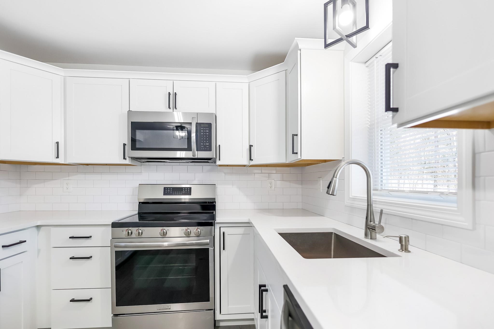 2 Mulberry Street Windham, NH 03087 - Photo 9 of 29