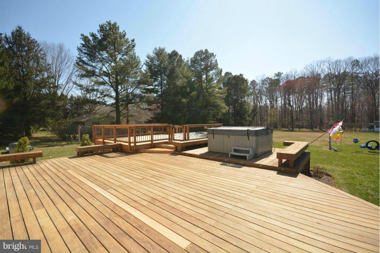 6254 Landing Neck Road Easton, MD 21601 - Photo 6 of 27 Rear deck