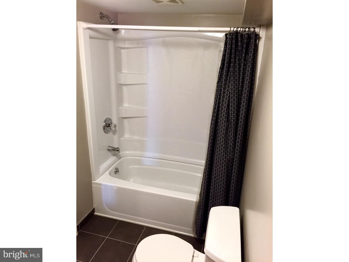 10809 Pedrick Road Philadelphia, PA 19154 - Photo 13 of 25 Bathroom