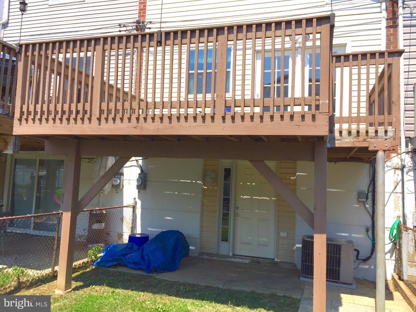 10809 Pedrick Road Philadelphia, PA 19154 - Photo 23 of 25 Deck