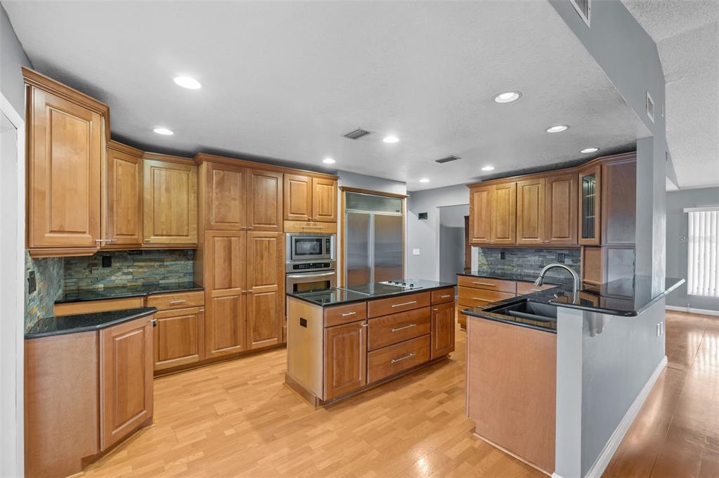 114 Valencia Loop Altamonte Springs, FL 32714 - Photo 8 of 45 Gallery Image 8