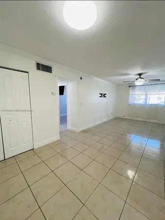 $185,000 | 606 West 81st Street, Unit 224, Hialeah, FL 33014