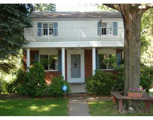 487 Highbury Road Cheswick, PA 15024 - Photo 1 of 8 Exterior Front.