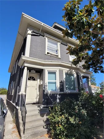 $1,025,000 | 3869 Martin Luther King Jr Way, Oakland, CA 94609