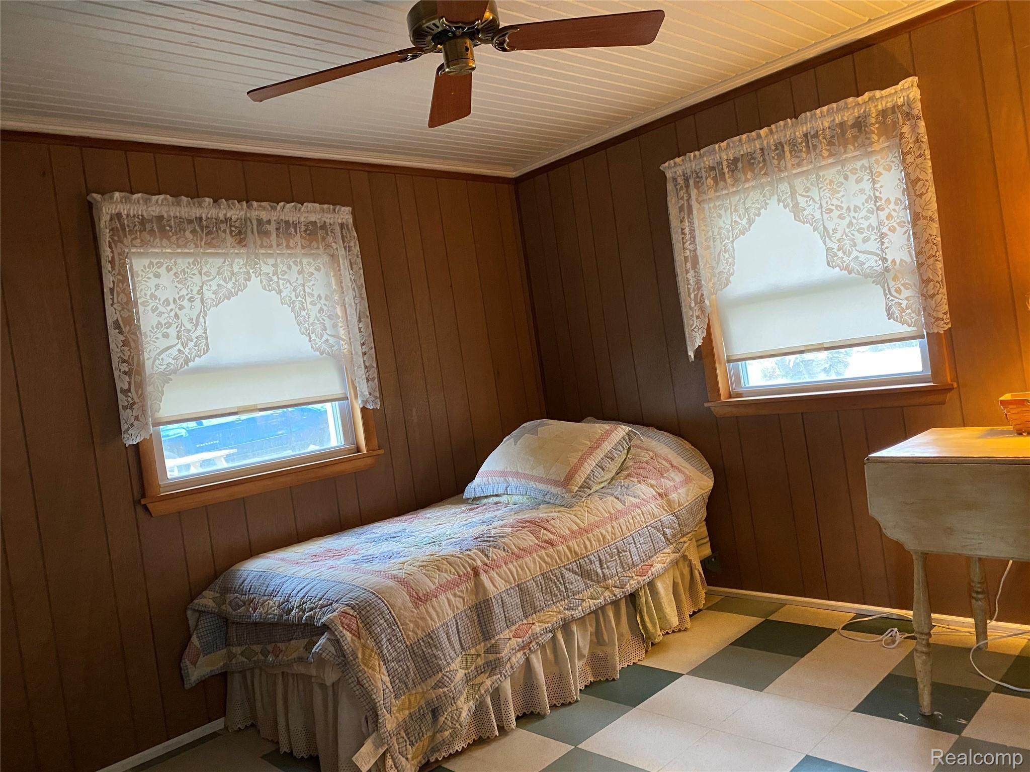 2881 South Lakeshore Road Applegate, MI 48401 - Photo 11 of 20 IMG-8131.jpg