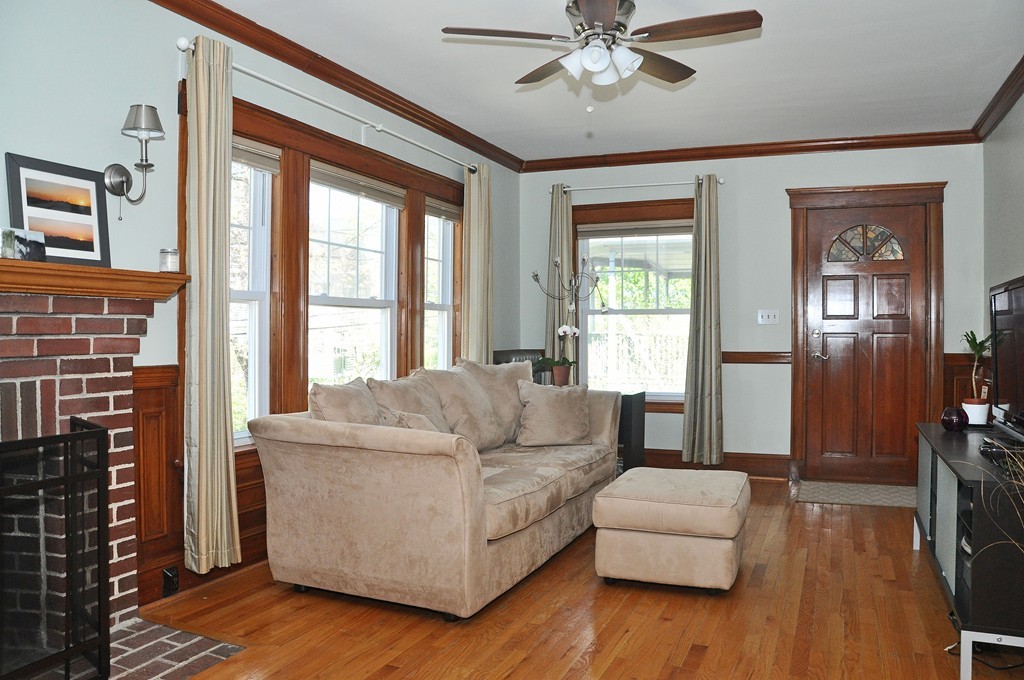 16 Rock View Road, Unit 1 Milton, MA 02186 - Photo 3 of 13 Gallery Image 3