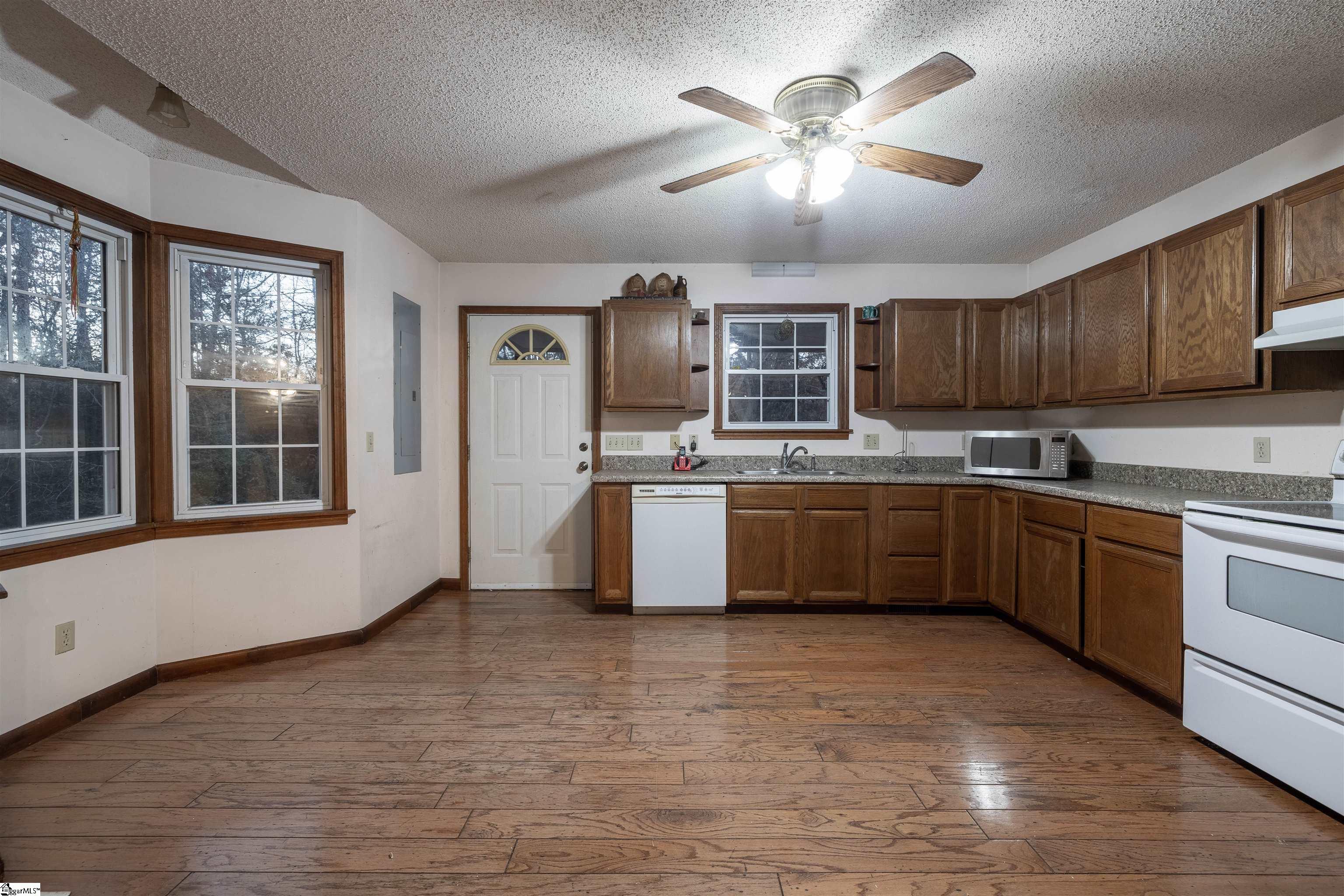 2310 Old Hills Bridge Road Enoree, SC 29335 - Photo 14 of 26