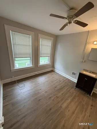 $770 | 269 Laurel Avenue, Unit 10, Bridgeport, CT 06605