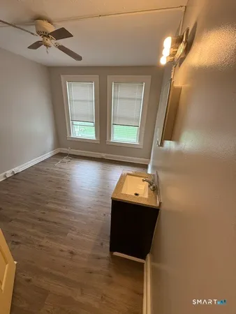 $770 | 269 Laurel Avenue, Unit 10, Bridgeport, CT 06605