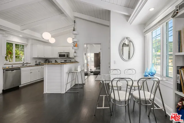 $1,299,000 | 2225 North Cahuenga Boulevard, Los Angeles, CA 90068