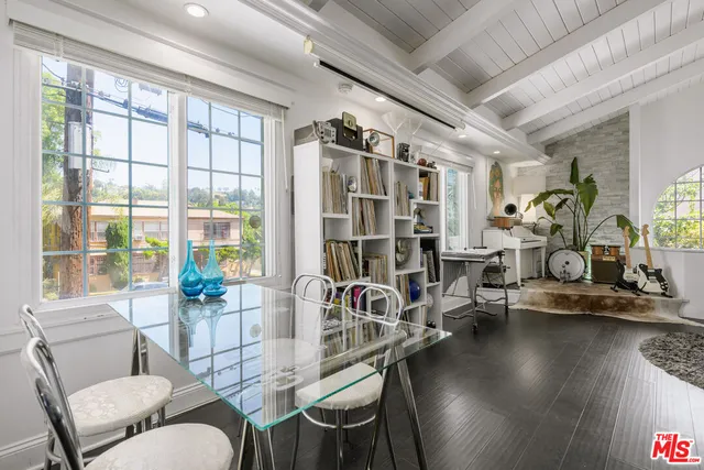 $1,299,000 | 2225 North Cahuenga Boulevard, Los Angeles, CA 90068