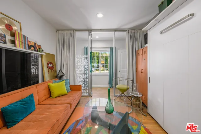 $1,299,000 | 2225 North Cahuenga Boulevard, Los Angeles, CA 90068