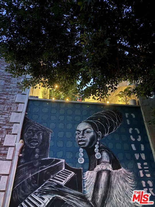 2225 North Cahuenga Boulevard Los Angeles, CA 90068 - Photo 28 of 30