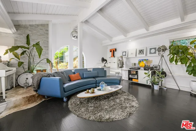 $1,299,000 | 2225 North Cahuenga Boulevard, Los Angeles, CA 90068