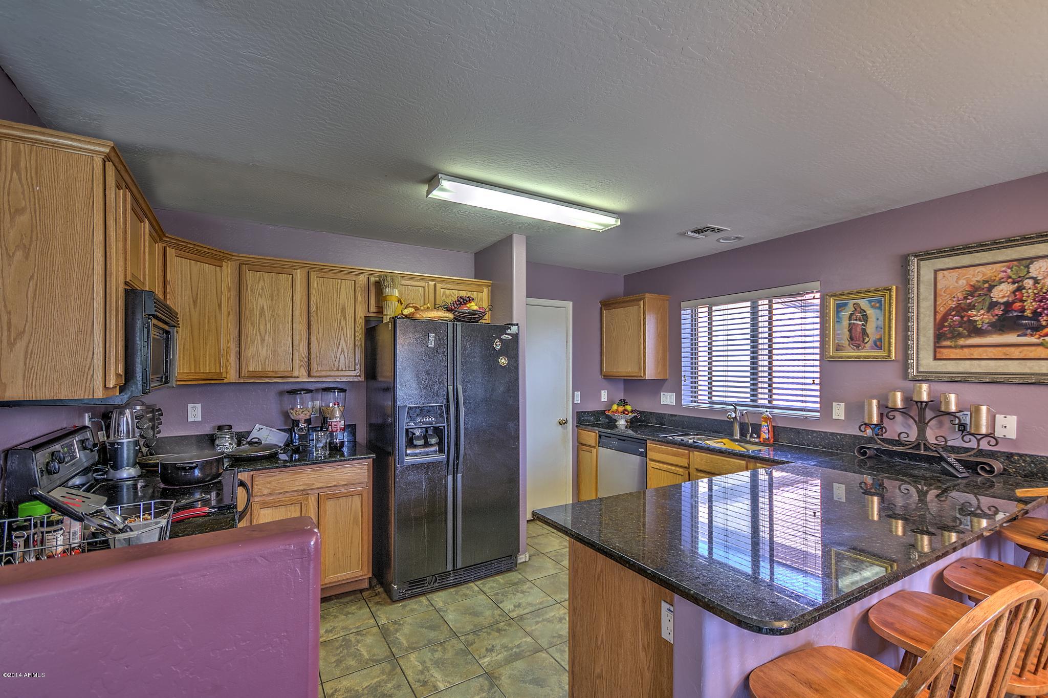 8421 West Payson Road Tolleson, AZ 85353 - Photo 7 of 16 Kitchen close up