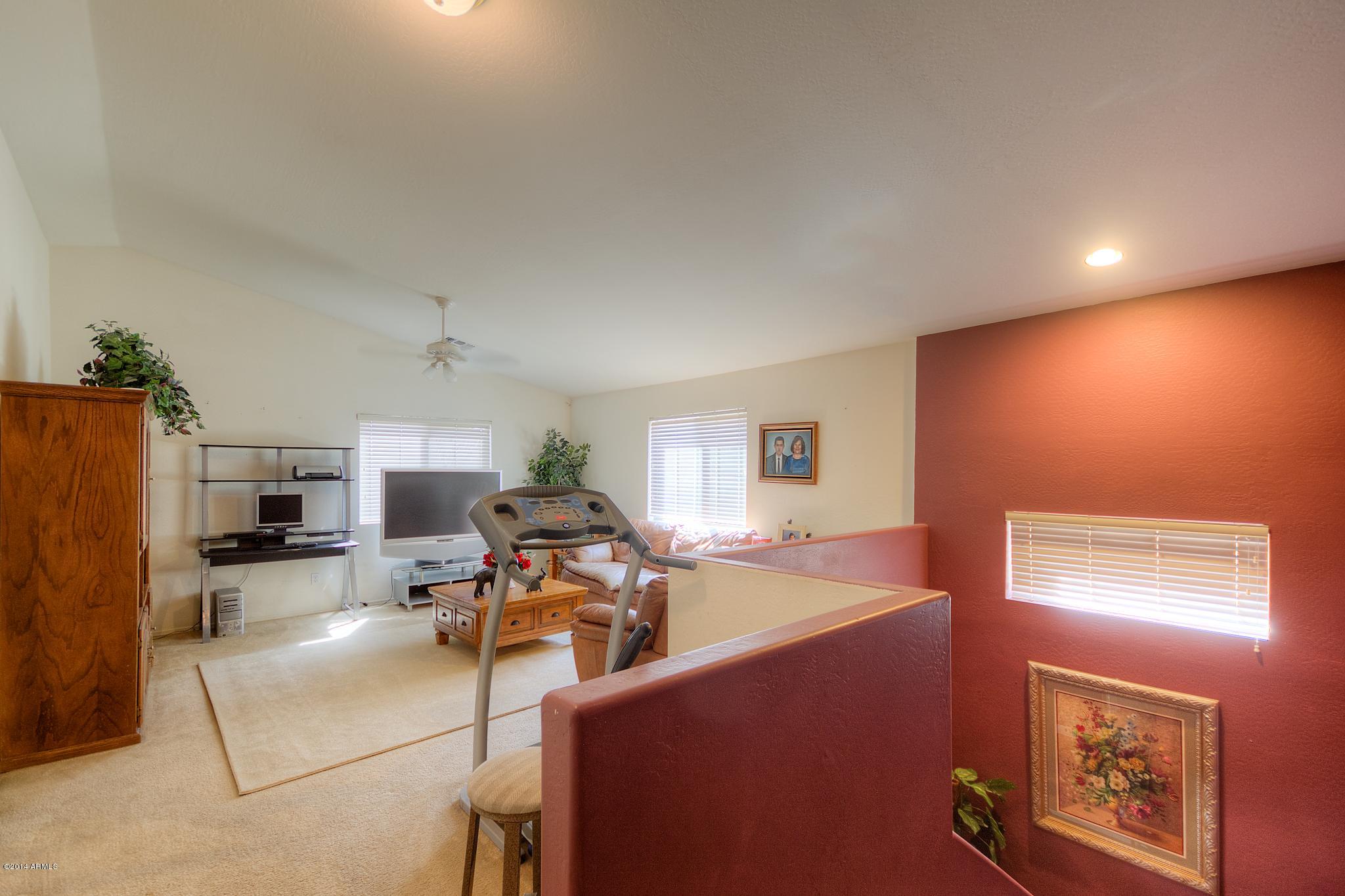 8421 West Payson Road Tolleson, AZ 85353 - Photo 8 of 16 Large open loft