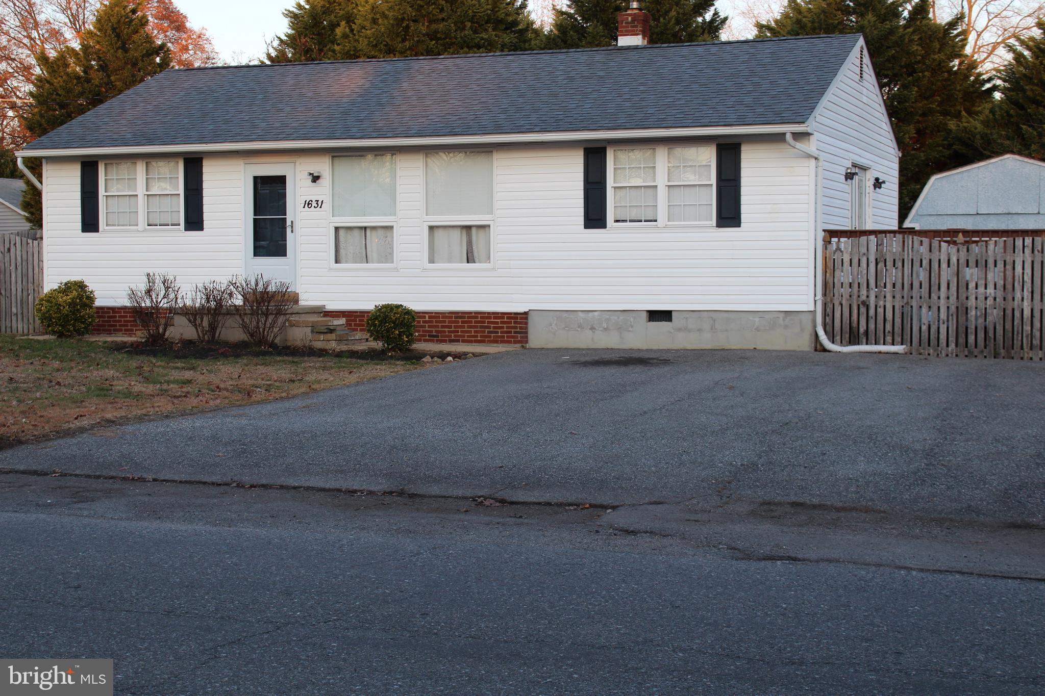 1631 Hilltop Road Edgewater, MD 21037 - Photo 3 of 7