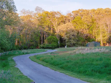$10,250,000 | 5055 New Suffolk Road, New Suffolk, NY 11956