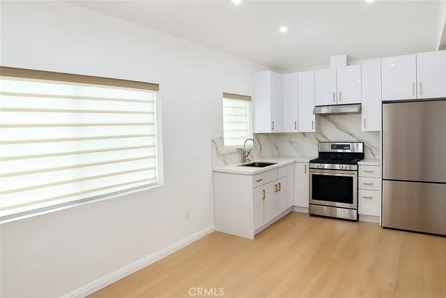 $2,000 | 13129 Azores Avenue, Sylmar, CA 91342