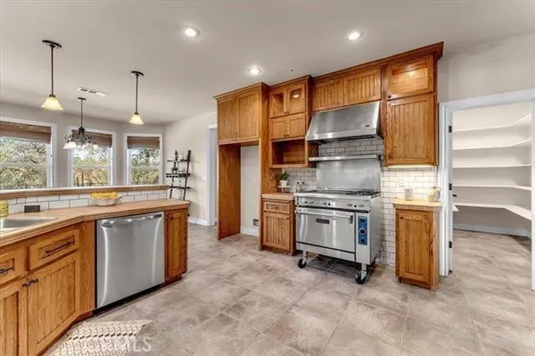 $699,000 | 15125 Kobbuntie, Red Bluff, CA 96080