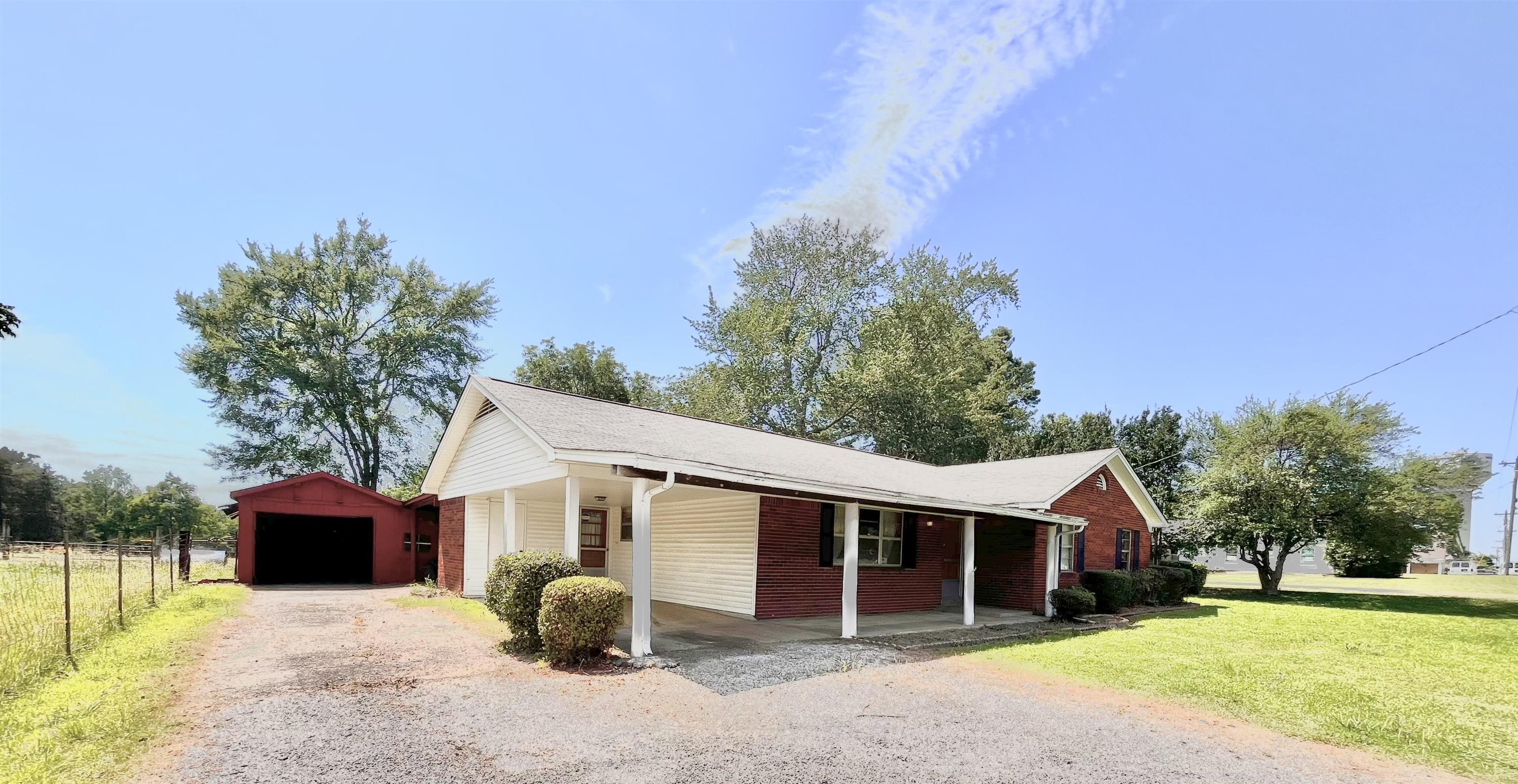7623 Craft Road Olive Branch, MS 38654 - Photo 3 of 20 Front showing carport