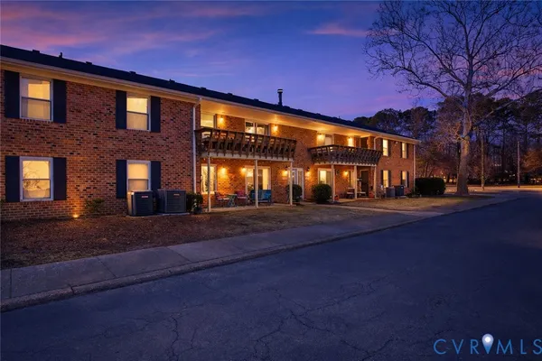 $285,500 | 1020 Barclay Square, Virginia Beach, VA 23451