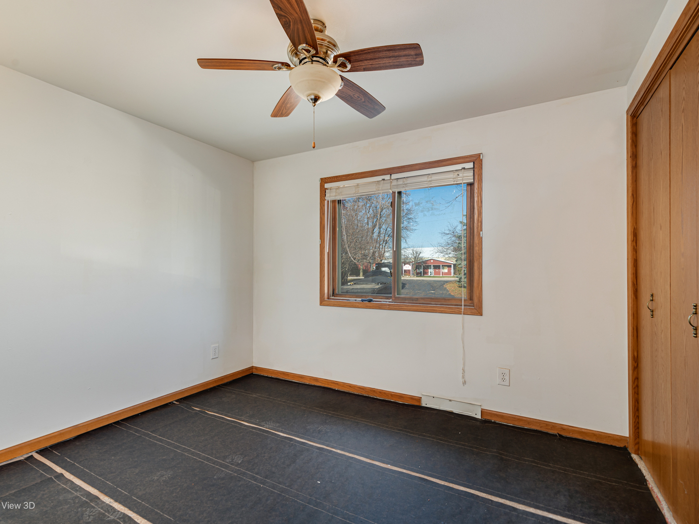 22105 Anthony Road Marengo, IL 60152 - Photo 21 of 27 a view of an empty room with a window