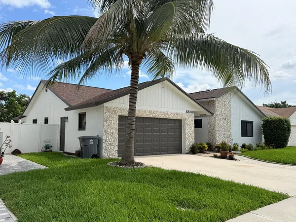$685,000 | 8843 Southwest 16th Street, Boca Raton, FL 33433