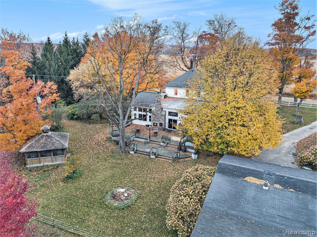 4395 Curdy Road Howell, MI 48855 - Photo 32 of 45
