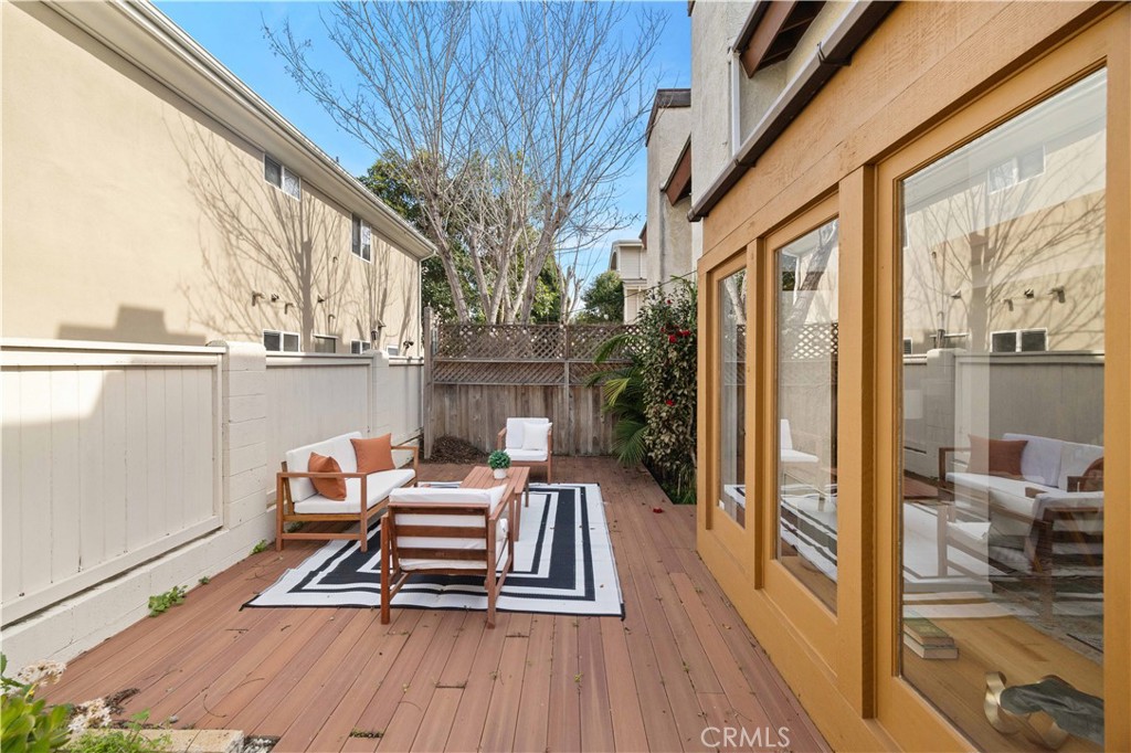 2317 Carnegie Lane, Unit B Redondo Beach, CA 90278 - Photo 24 of 34